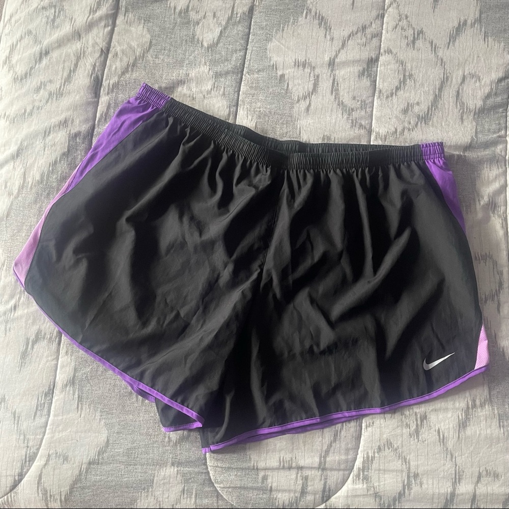 NWT Nike Shorts Womens 2XL